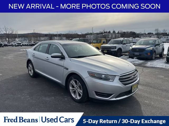 2019 Ford Taurus SEL AWD photo