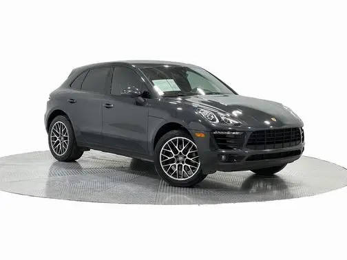 2018 Porsche Macan AWD photo
