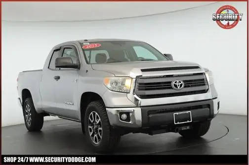 2015 Toyota Tundra SR5 4WD photo