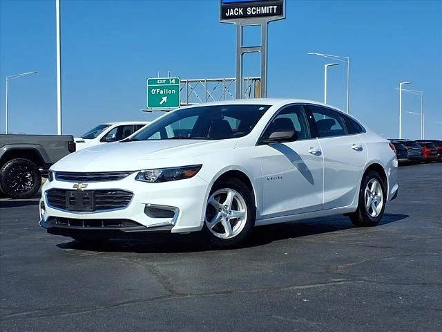 2018 Chevrolet Malibu LS FWD photo