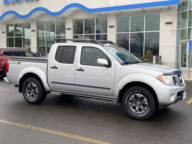 2018 Nissan Frontier PRO-4X 4WD photo