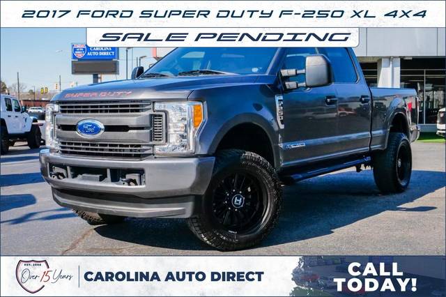 2017 Ford F-250 Super Duty XL 4WD photo