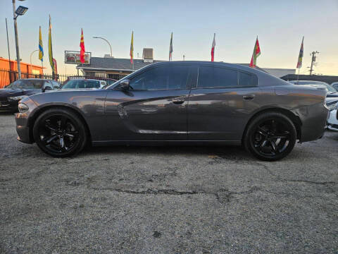 2018 Dodge Charger R/T RWD photo