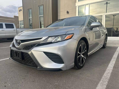 2019 Toyota Camry SE FWD photo