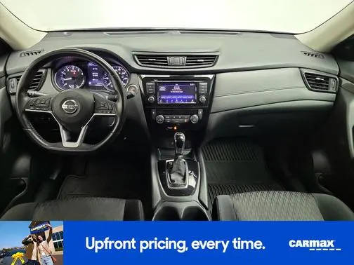 2019 Nissan Rogue SV FWD photo