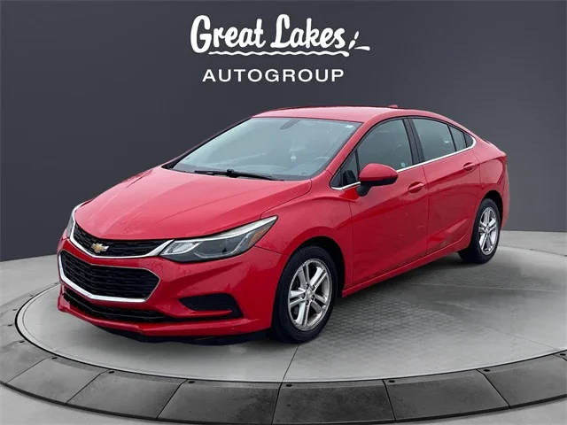 2017 Chevrolet Cruze LT FWD photo