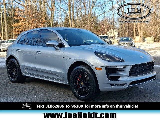 2018 Porsche Macan GTS AWD photo