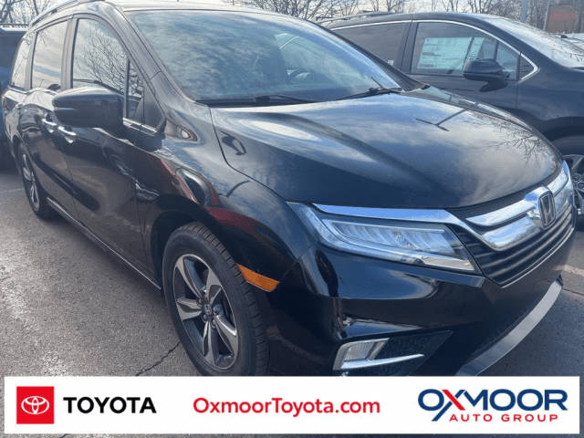 2019 Honda Odyssey Touring FWD photo