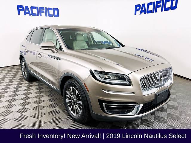 2019 Lincoln Nautilus Select AWD photo