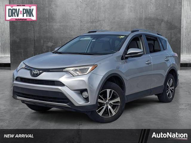 2018 Toyota RAV4 XLE FWD photo