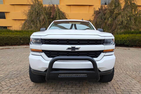 2018 Chevrolet Silverado 1500 Custom 4WD photo