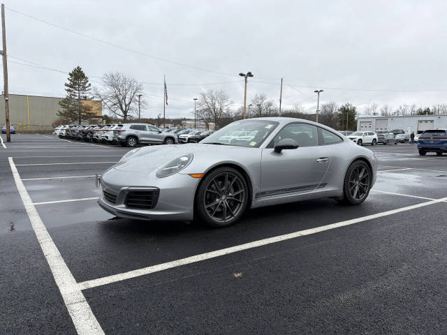 2019 Porsche 911 Carrera T RWD photo
