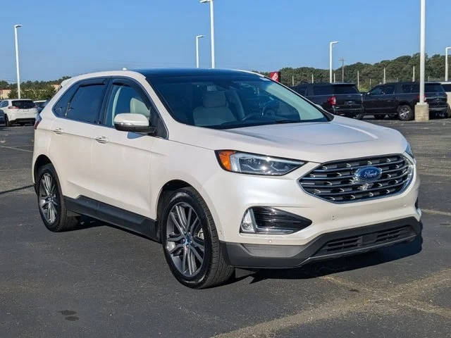 2019 Ford Edge Titanium FWD photo