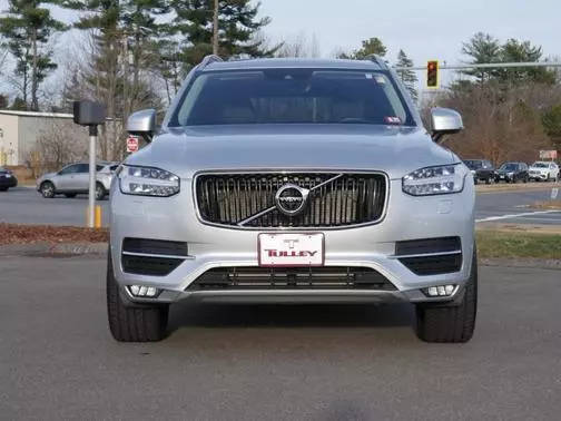 2019 Volvo XC90 Momentum AWD photo