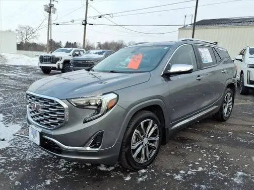 2019 GMC Terrain Denali FWD photo