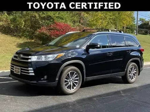 2019 Toyota Highlander XLE AWD photo