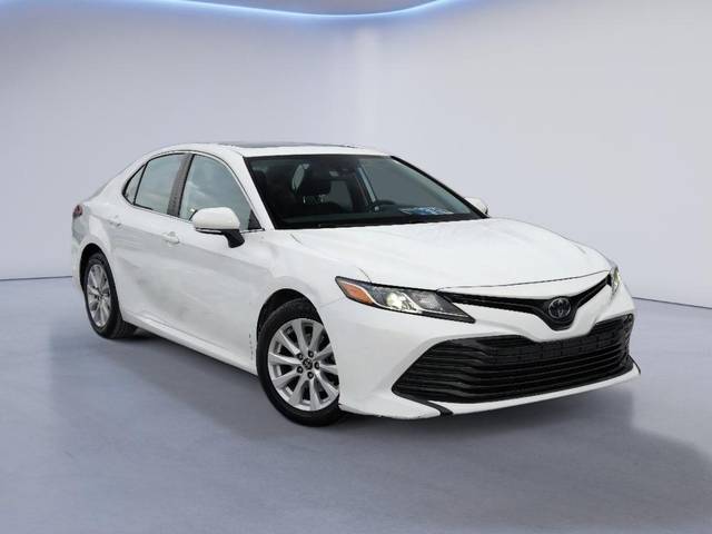 2019 Toyota Camry LE FWD photo