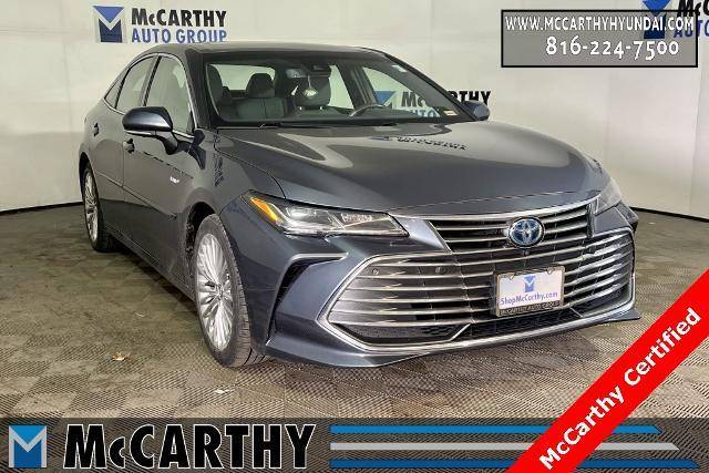 2019 Toyota Avalon Hybrid Limited FWD photo