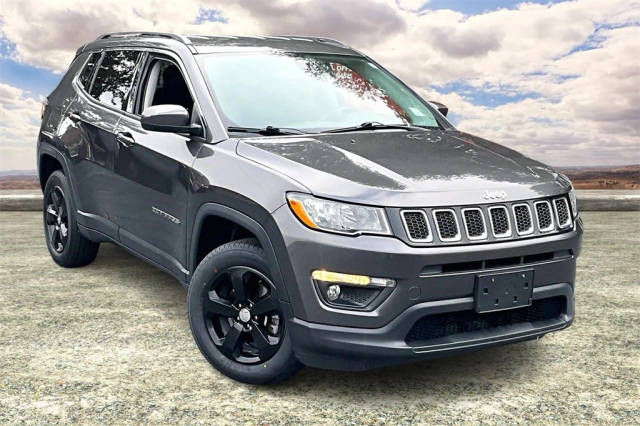 2019 Jeep Compass Latitude 4WD photo