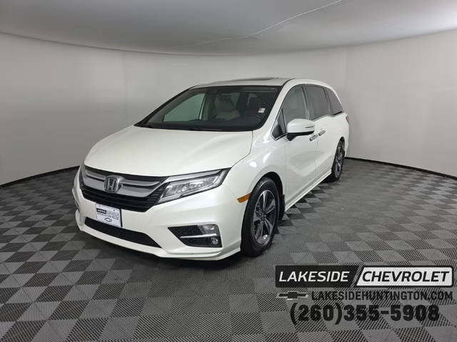 2019 Honda Odyssey Touring FWD photo