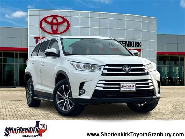 2019 Toyota Highlander XLE FWD photo