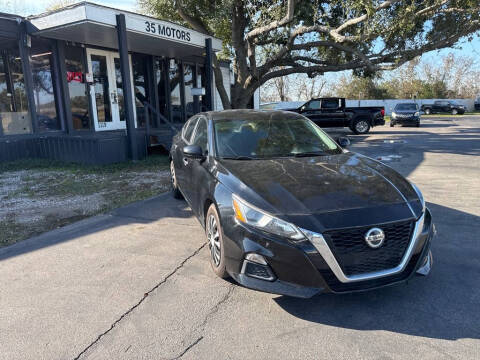 2019 Nissan Altima 2.5 S FWD photo