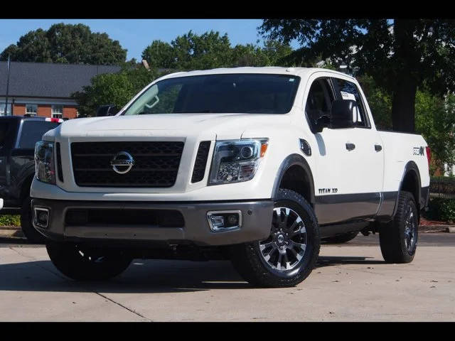 2019 Nissan Titan XD PRO-4X 4WD photo