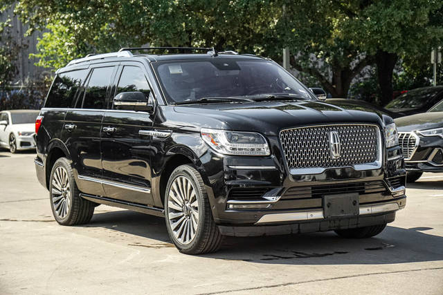 2019 Lincoln Navigator Reserve 4WD photo