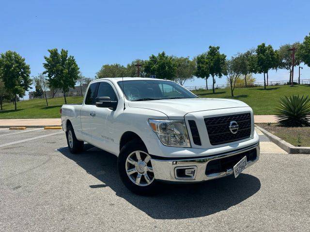 2019 Nissan Titan SV RWD photo