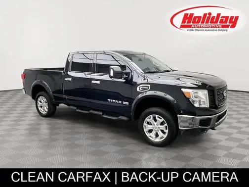 2019 Nissan Titan XD SV 4WD photo