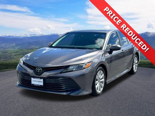 2019 Toyota Camry LE FWD photo
