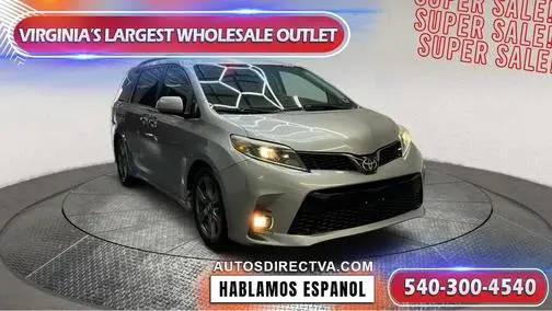 2018 Toyota Sienna SE FWD photo