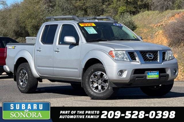 2017 Nissan Frontier PRO-4X 4WD photo