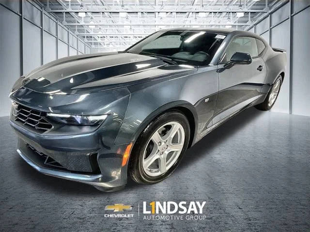 2019 Chevrolet Camaro 1LT RWD photo