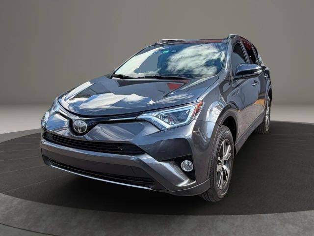 2018 Toyota RAV4 XLE FWD photo
