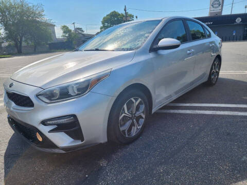 2019 Kia Forte LXS FWD photo