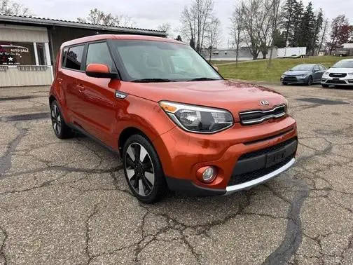 2019 Kia Soul + FWD photo
