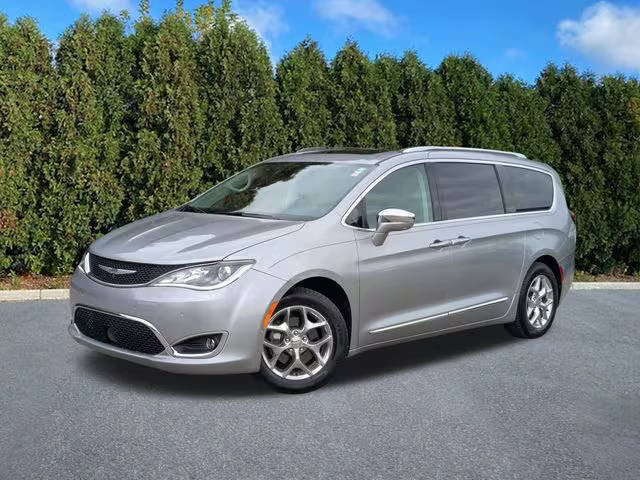 2019 Chrysler Pacifica Minivan Limited FWD photo