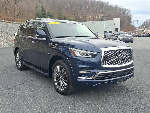 2019 Infiniti QX80 LUXE 4WD photo