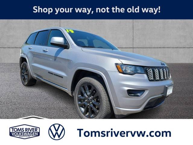 2019 Jeep Grand Cherokee Altitude 4WD photo