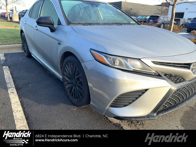 2019 Toyota Camry SE FWD photo