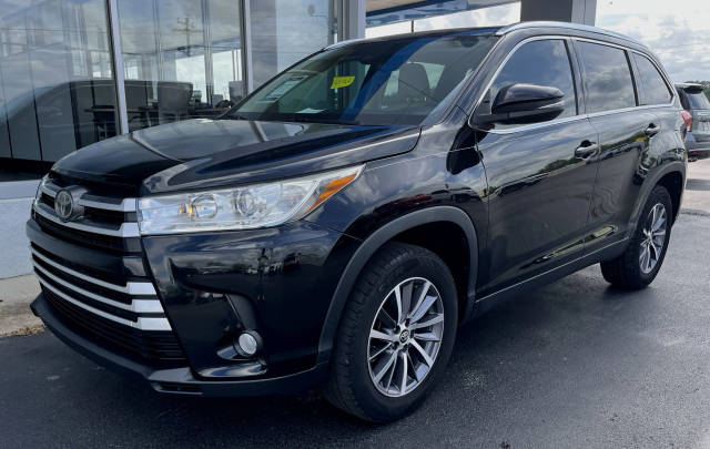 2019 Toyota Highlander XLE FWD photo