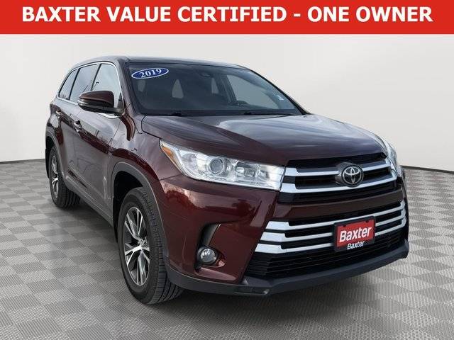 2019 Toyota Highlander LE Plus AWD photo