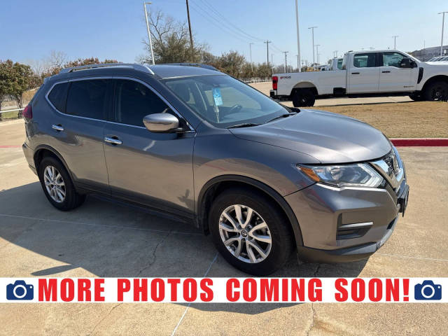 2019 Nissan Rogue SV FWD photo