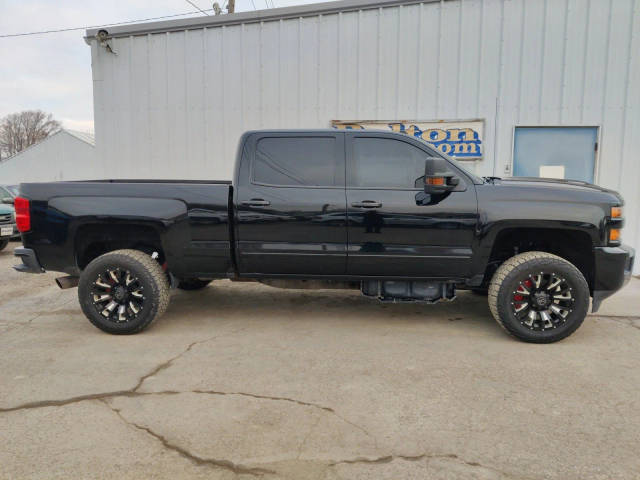 2019 Chevrolet Silverado 2500HD LTZ 4WD photo