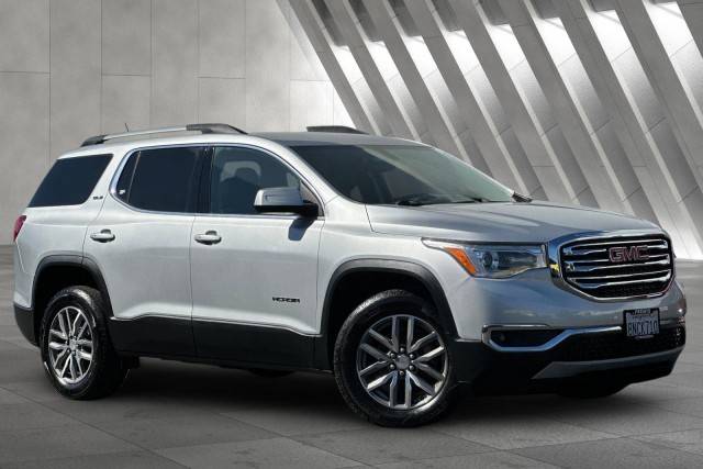 2017 GMC Acadia SLE AWD photo