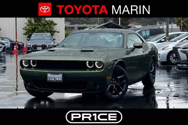 2019 Dodge Challenger SXT RWD photo