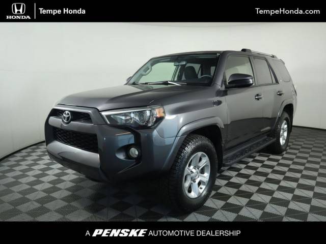 2019 Toyota 4Runner SR5 4WD photo