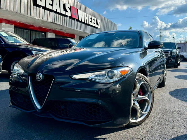 2019 Alfa Romeo Giulia Ti Sport AWD photo