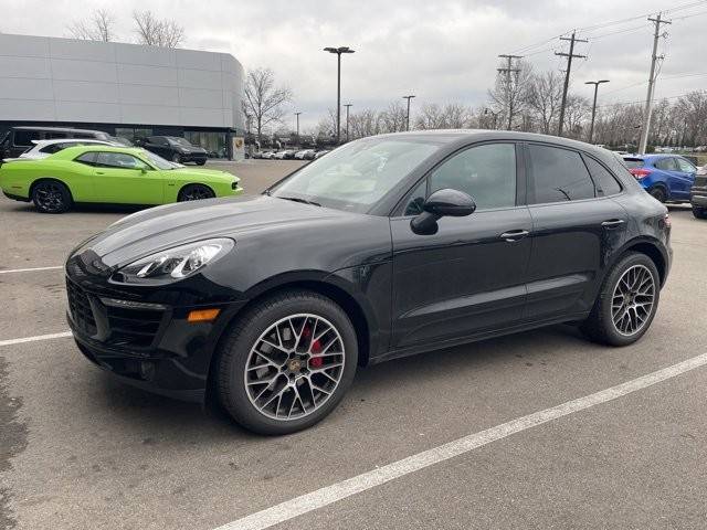 2018 Porsche Macan Sport Edition AWD photo